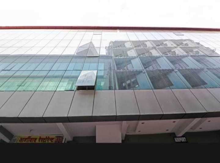 Super Hotel O Global New Delhi Exterior photo