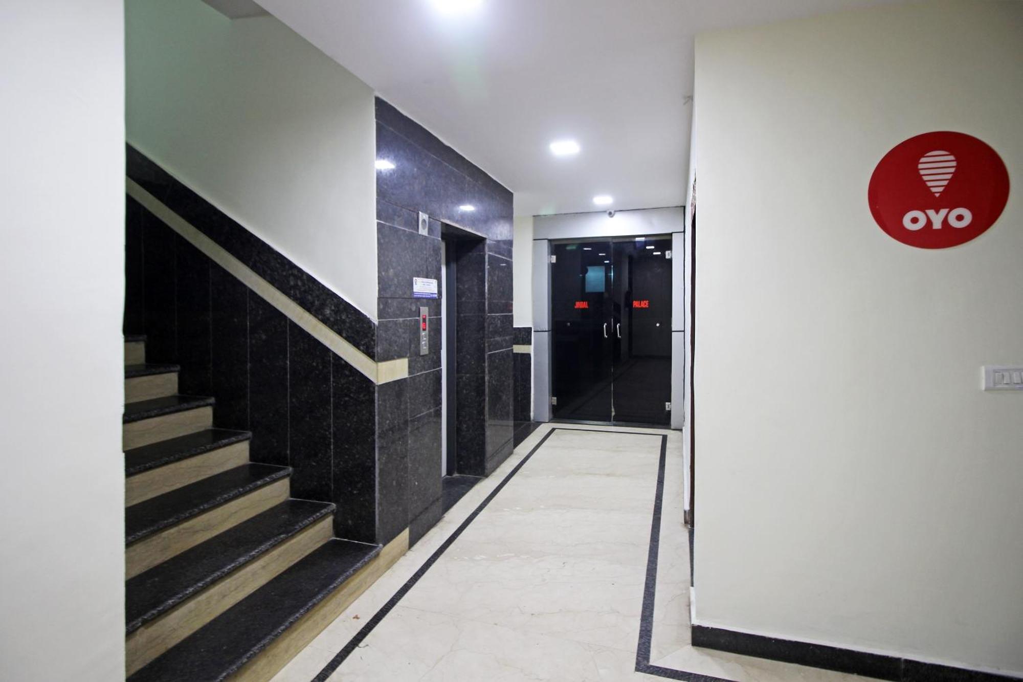Super Hotel O Global New Delhi Exterior photo