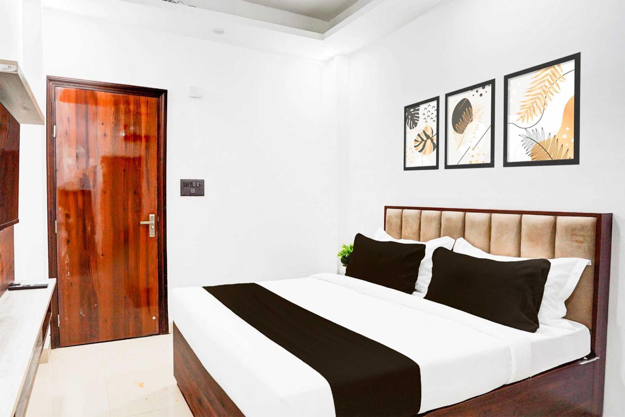 Super Hotel O Global New Delhi Exterior photo